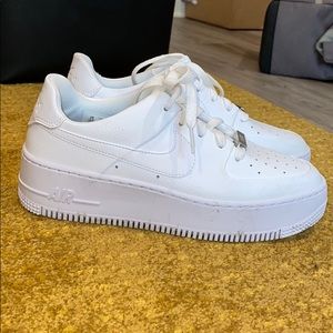 Nike Air Force one (platform)